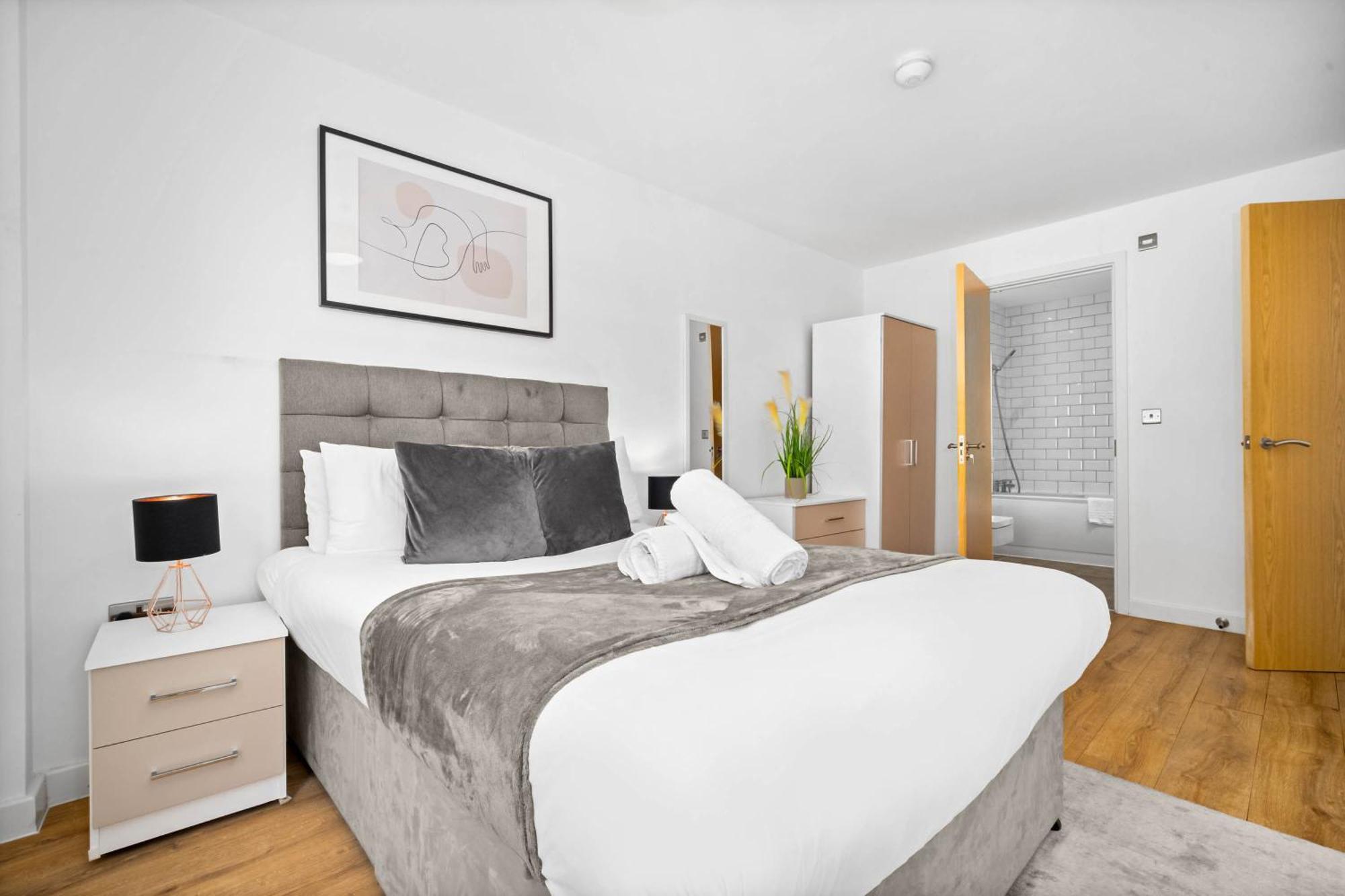 Luxury - Centre - Free Netflix & Wifi - 304h Appartement